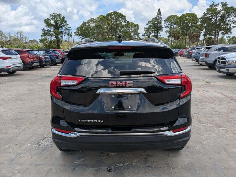 2024 GMC Terrain SLT