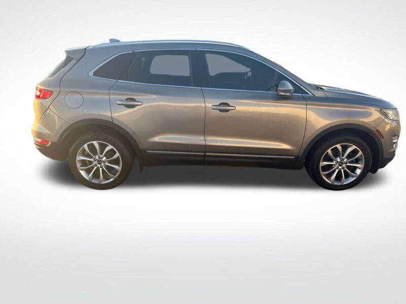 2016 Lincoln MKC Select