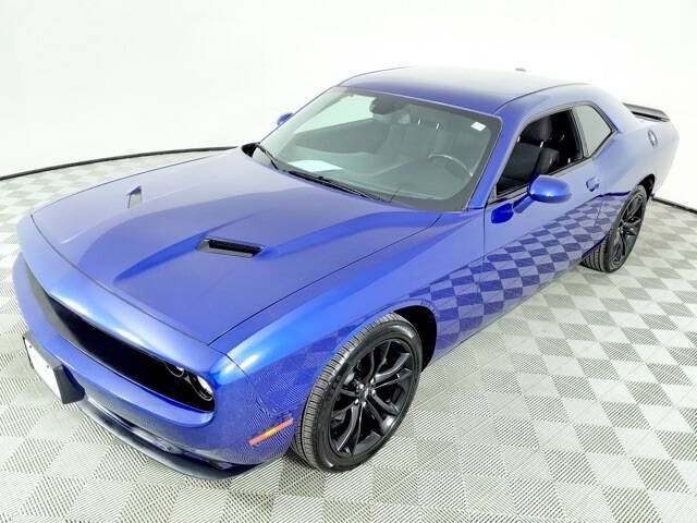 Used 2018 Dodge Challenger SXT with VIN 2C3CDZAG7JH182007 for sale in Peoria, AZ