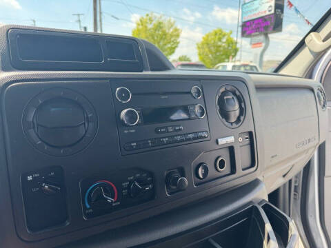2012 Ford E-Series E-250