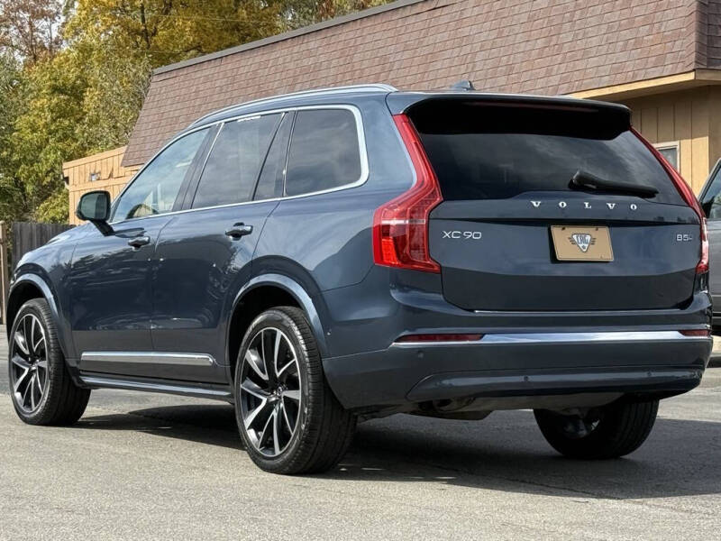 2023 Volvo XC90 B5 Plus Bright Theme