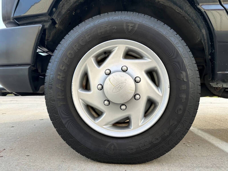 2014 Ford E-Series E-150 XL