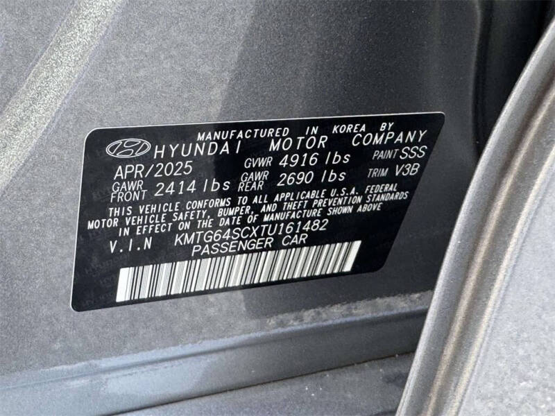 2026 Genesis G70 2.5T Standard