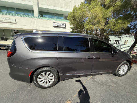 2018 Chrysler Pacifica Touring L