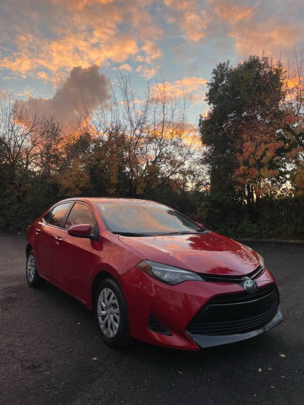 2019 Toyota Corolla LE photo 8