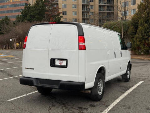 2021 Chevrolet Express 2500