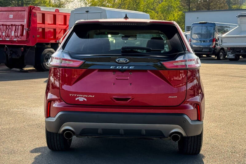 2021 Ford Edge Titanium