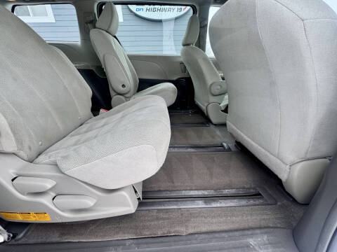 2013 Toyota Sienna L 7-Passenger