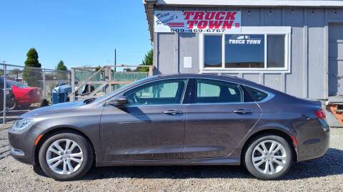 2015 Chrysler 200 for sale at Dean Russell Truck Town in Union Gap WA