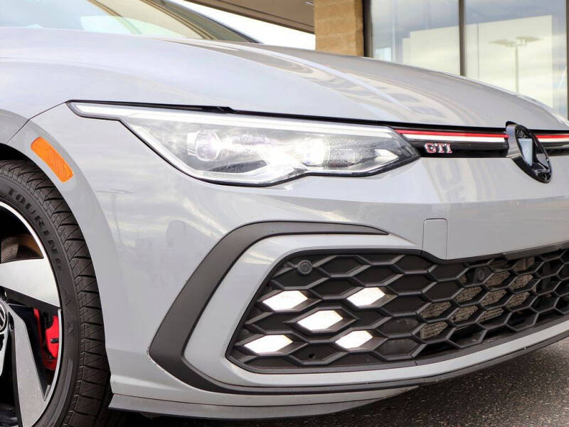 2022 Volkswagen Golf GTI SE