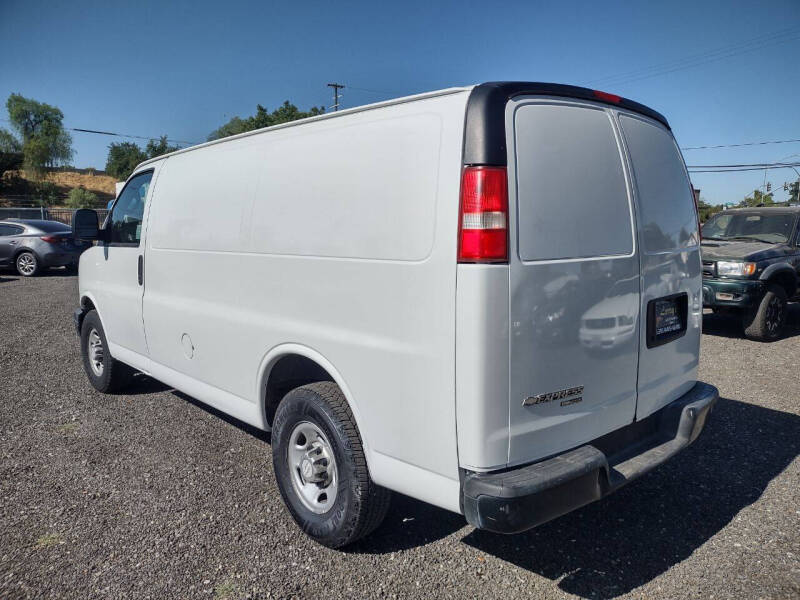 2016 Chevrolet Express 2500