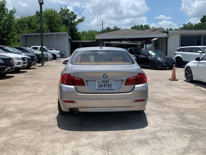 2014 BMW 5 Series 528i