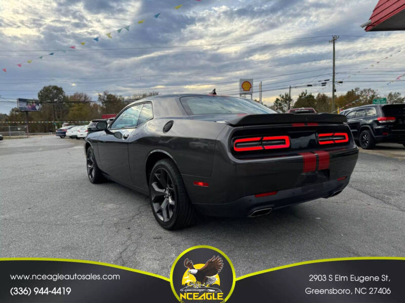2019 Dodge Challenger SXT