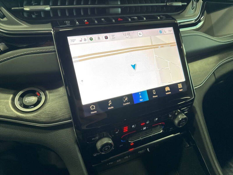 2022 Jeep Grand Cherokee Overland