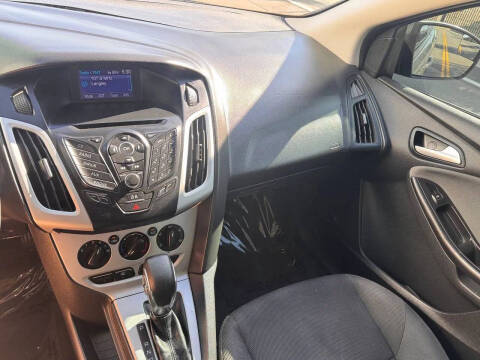 2013 Ford Focus SE