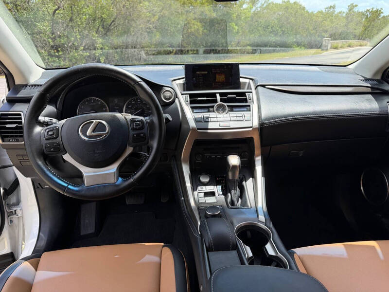 2016 Lexus NX 200t