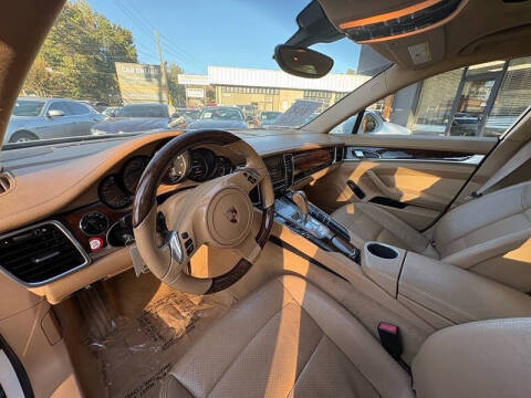 2011 Porsche Panamera 4