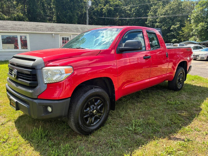 2015 Toyota Tundra SR's photo