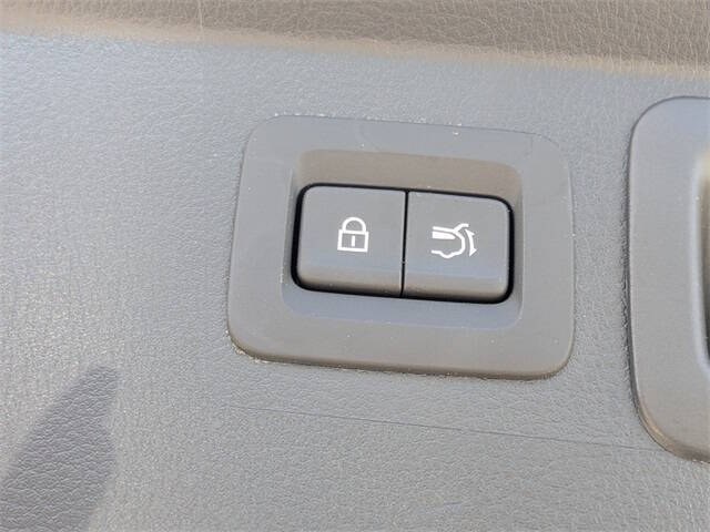 2024 Mazda CX-50 2.5 S Preferred