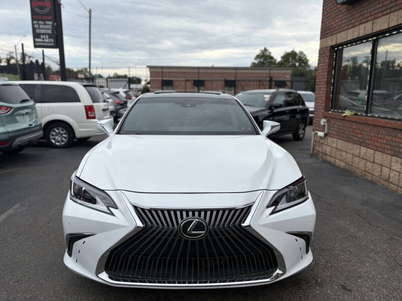 2021 Lexus ES 300h
