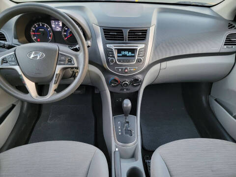 2017 Hyundai Accent Value Edition