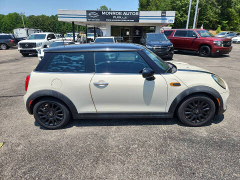 2015 MINI Hardtop 2 Door Cooper Photo