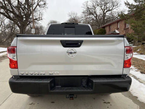 2017 Nissan Titan XD S