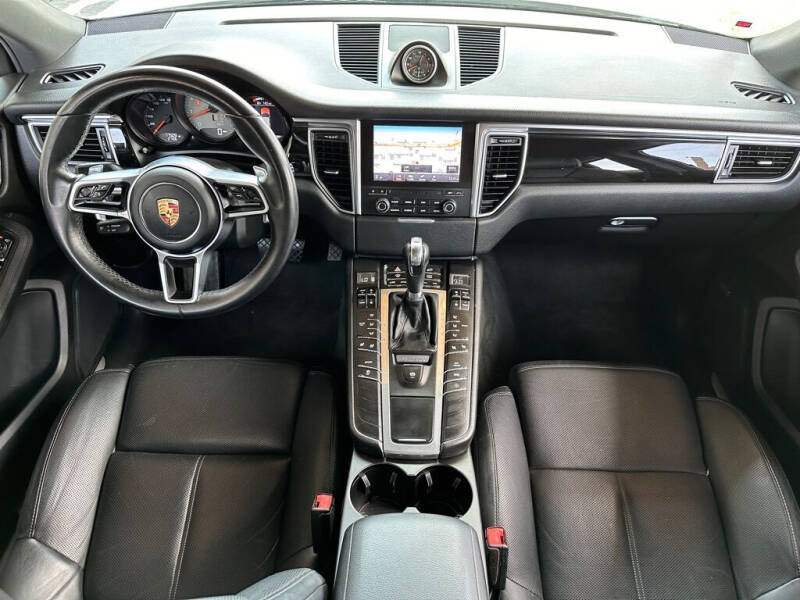 2017 Porsche Macan S
