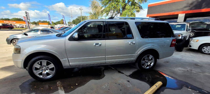 2010 Ford Expedition Limited photo 4