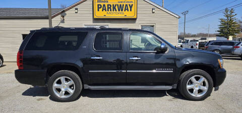 2011 Chevrolet Suburban for sale at Parkway Motors in Springfield IL