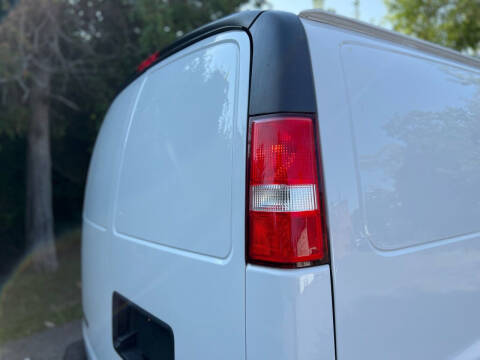 2019 Chevrolet Express 2500