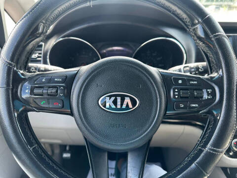 2017 Kia Sedona LX