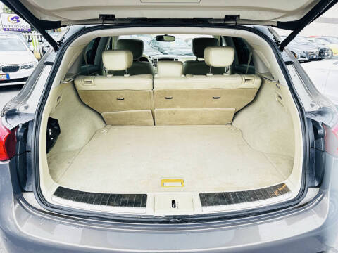2011 Infiniti FX35