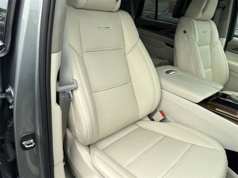 2024 Cadillac Escalade Premium Luxury Platinum