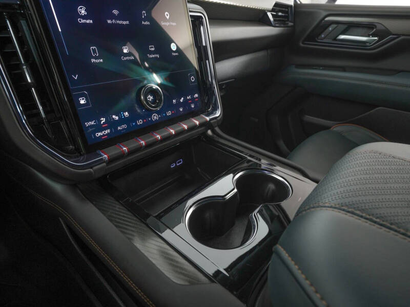 2025 GMC Yukon AT4