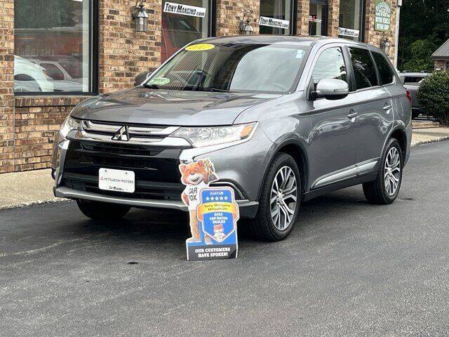 2017 Mitsubishi Outlander for sale at The King of Credit in Clifton Park NY