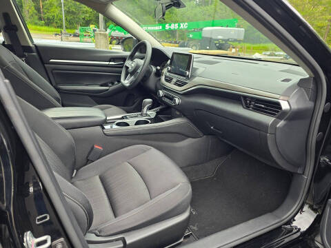 2023 Nissan Altima 2.5 SV