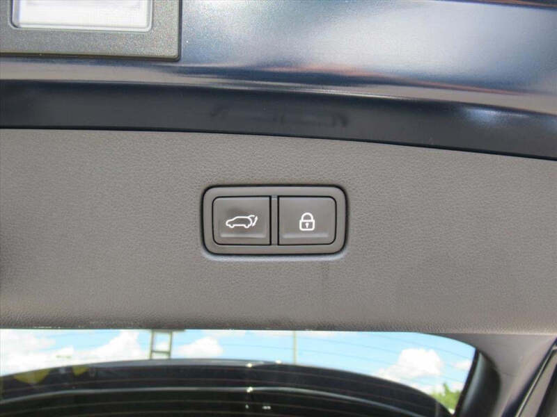 2022 Genesis GV70 2.5T Standard