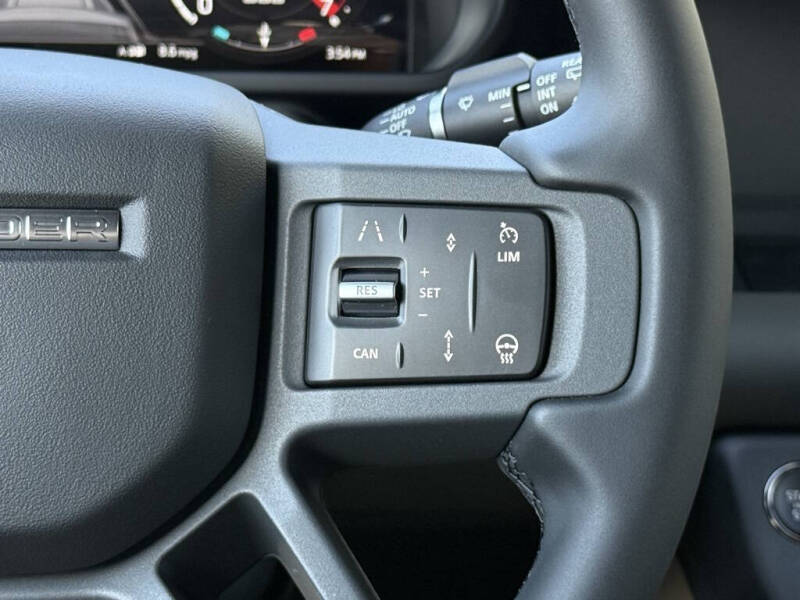 2026 Land Rover Defender 110 P300 S