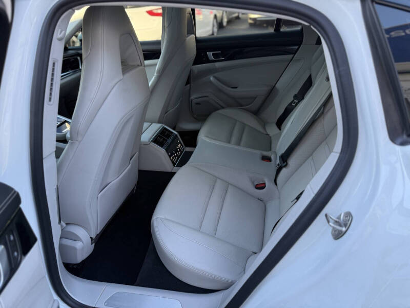 2021 Porsche Panamera 4