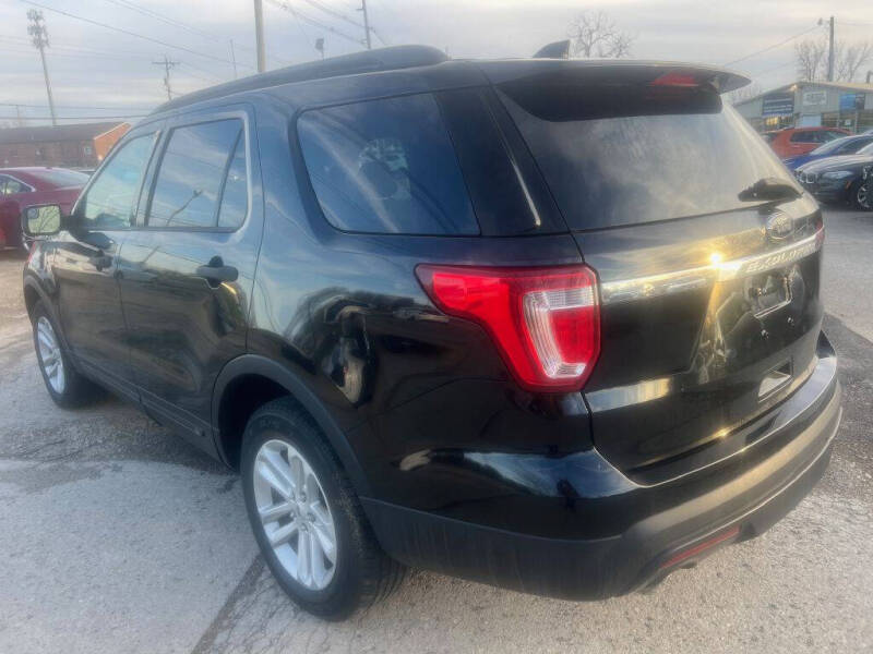 2017 Ford Explorer