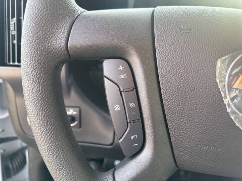 2025 Chevrolet Express 2500