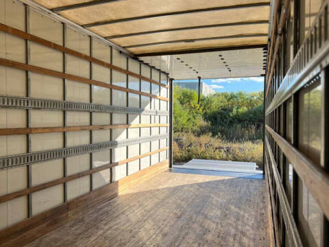 2018 Freightliner M2 106