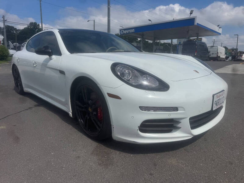 2015 Porsche Panamera