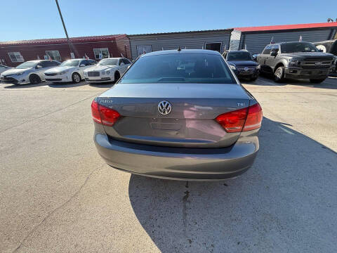 2014 Volkswagen Passat 1.8T S