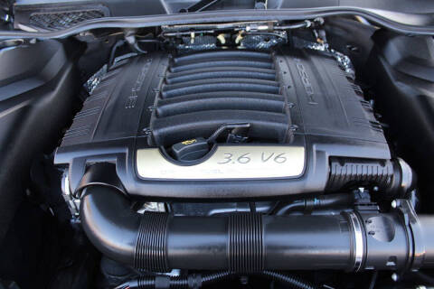 2018 Porsche Cayenne Platinum Edition