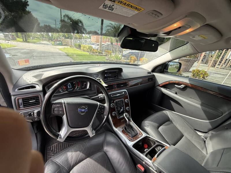 2015 Volvo XC70 T6 Premier Plus