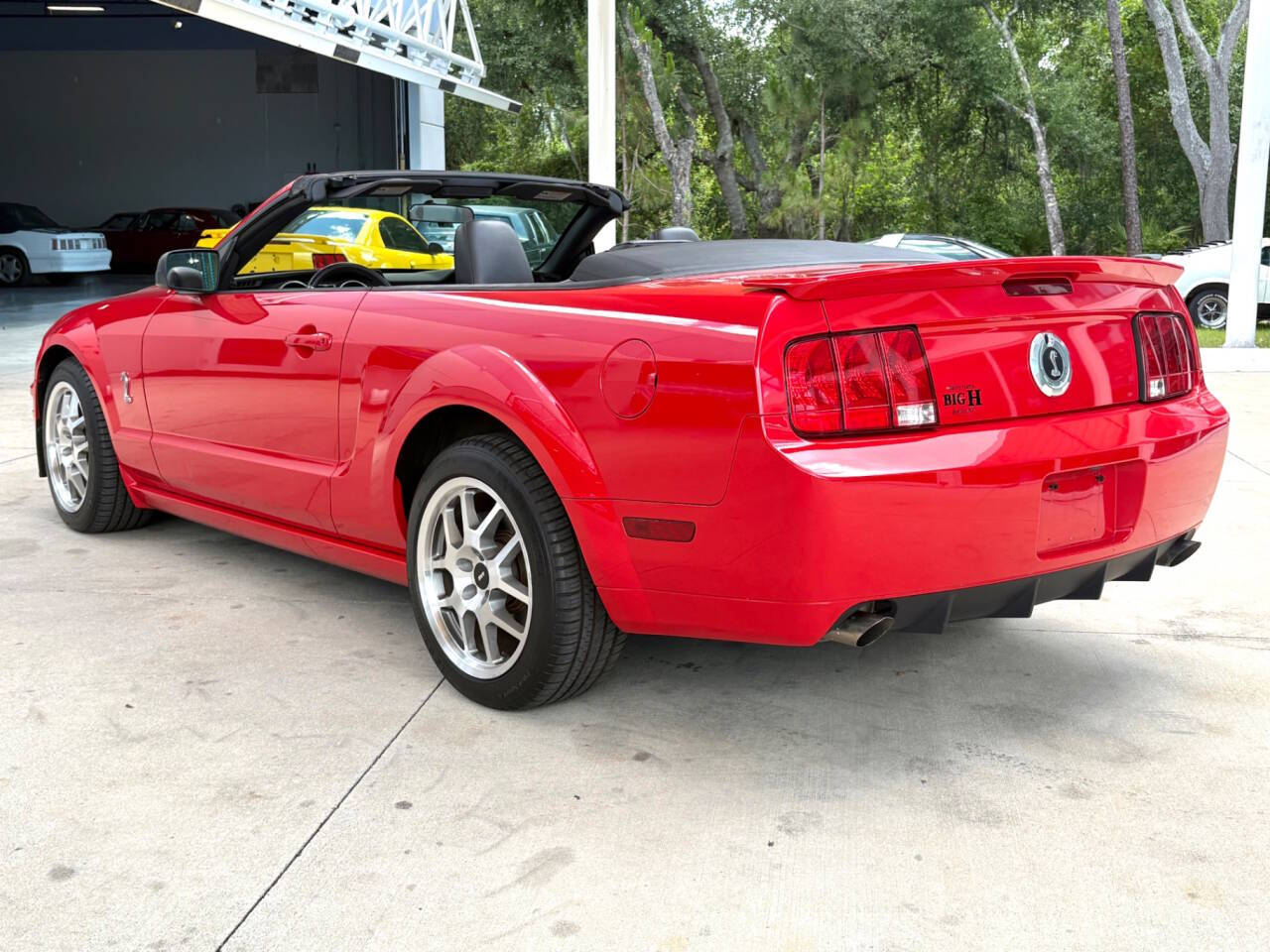 2006 Ford Mustang 18