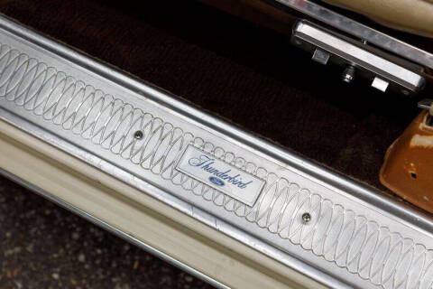 1969 Ford Thunderbird