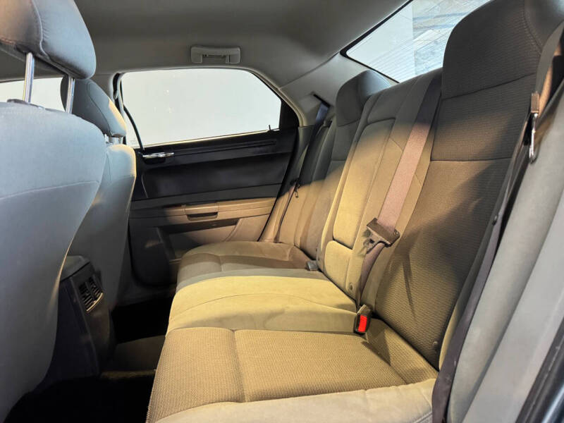 2005 Chrysler 300